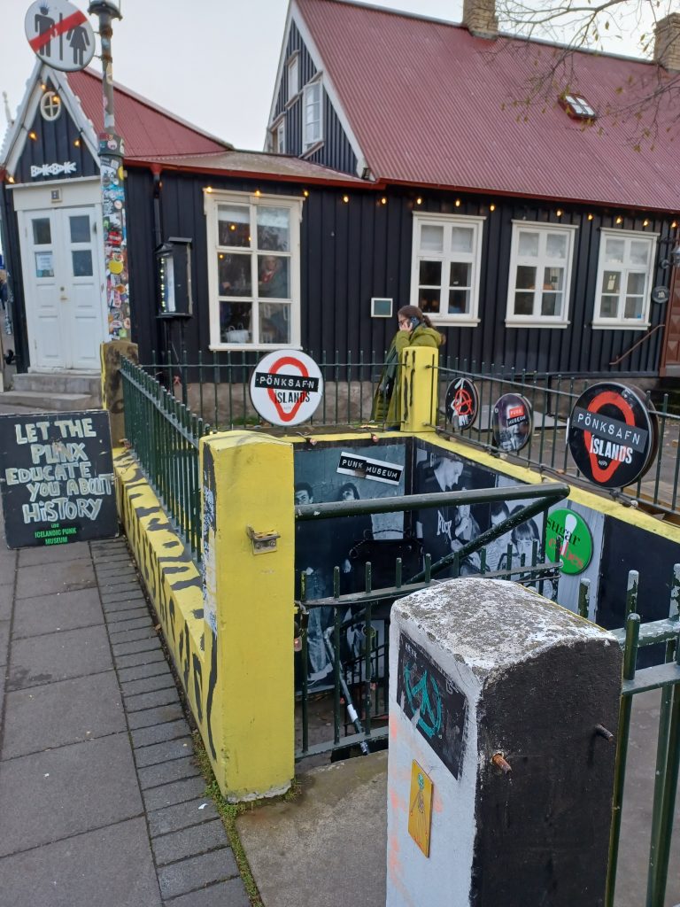 Entrance to the Punk Museum in front of the Lækjarbrekka restaurant