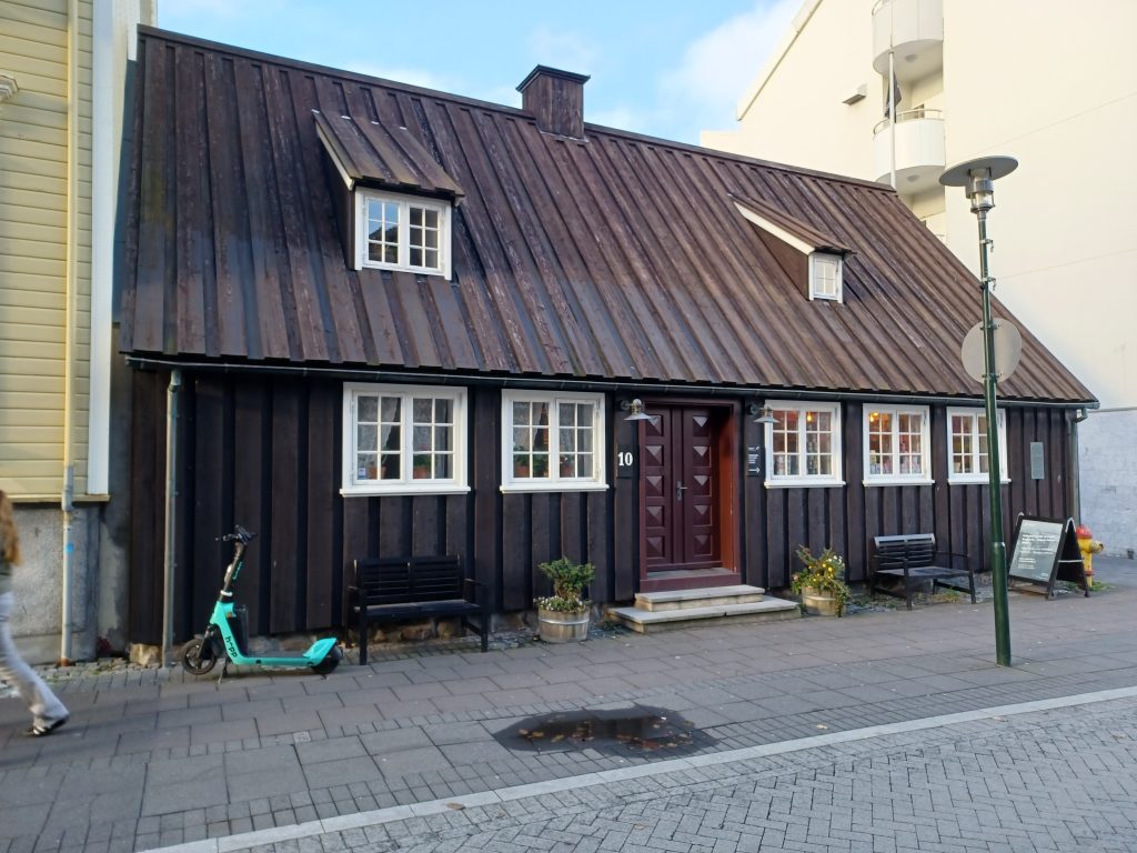 Oldest house in Reykjavík, Aðalstræti 10