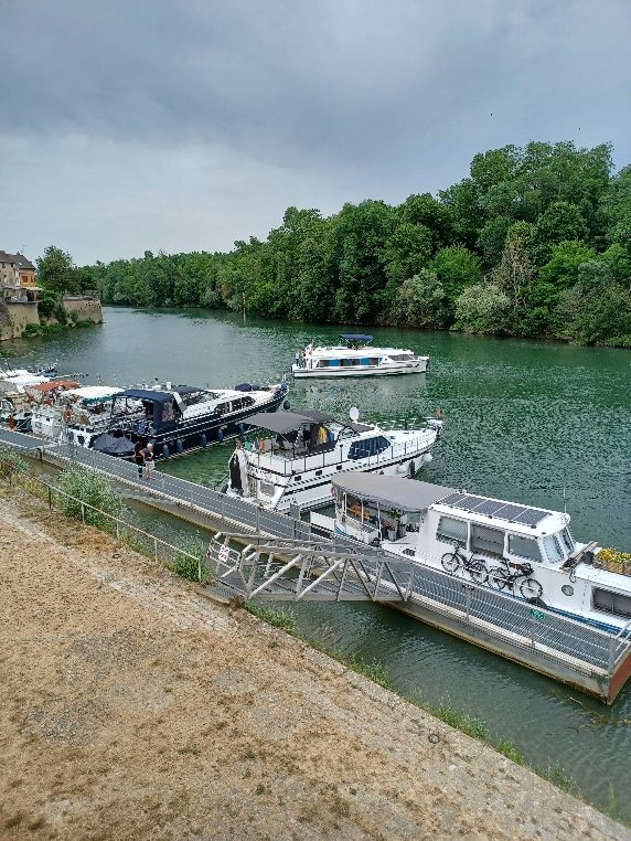Boats at the mooring, Verdun-sur-le-Doubs