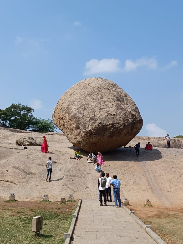 Krishna's Butter Ball, Mammalapuram
