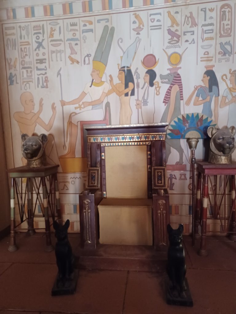 King Tut's Throne, Ouarzazate