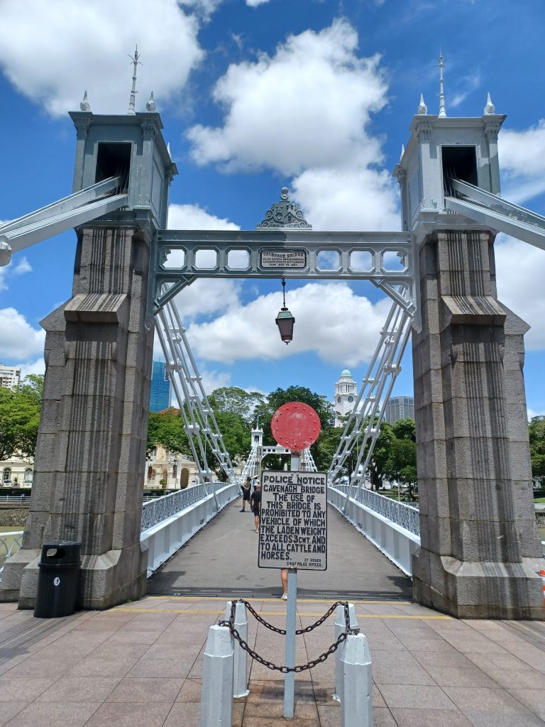 Cavenagh Bridge, Singapore