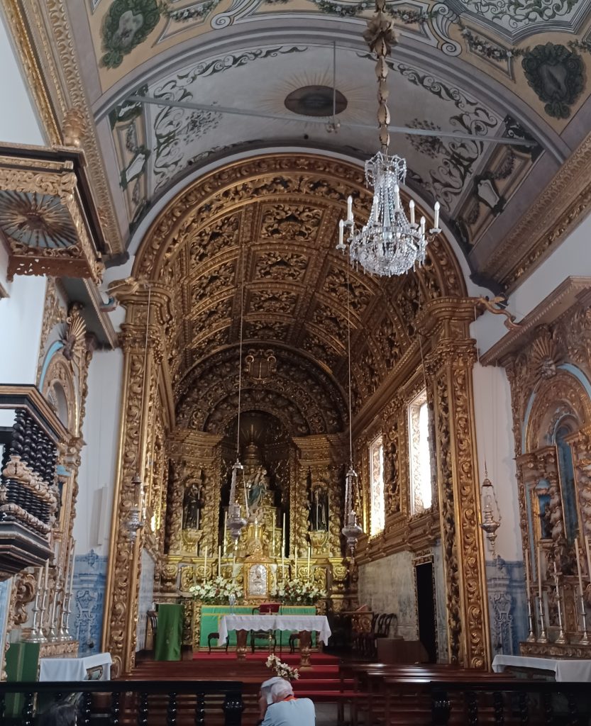 Inside Church of Santo Christo do Milagres