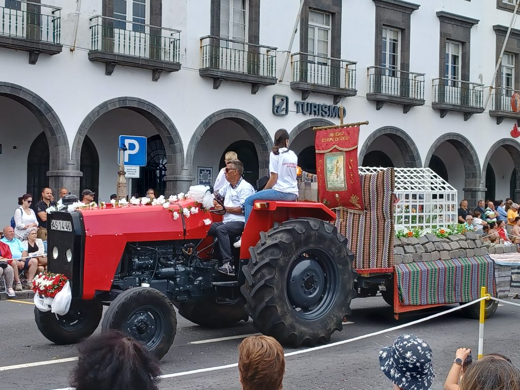 Parade, Festival of Espiritu Santo