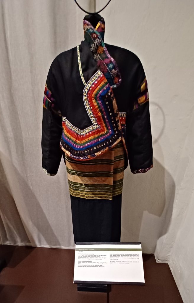 Khmu costumes, Ethnology Museum, Laos