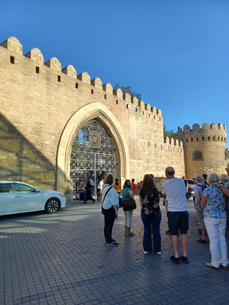 Salyan Gate, Baku