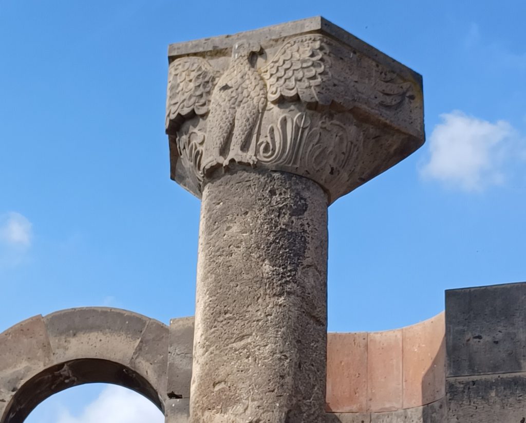 Eagle capital, Zvarnots Temple