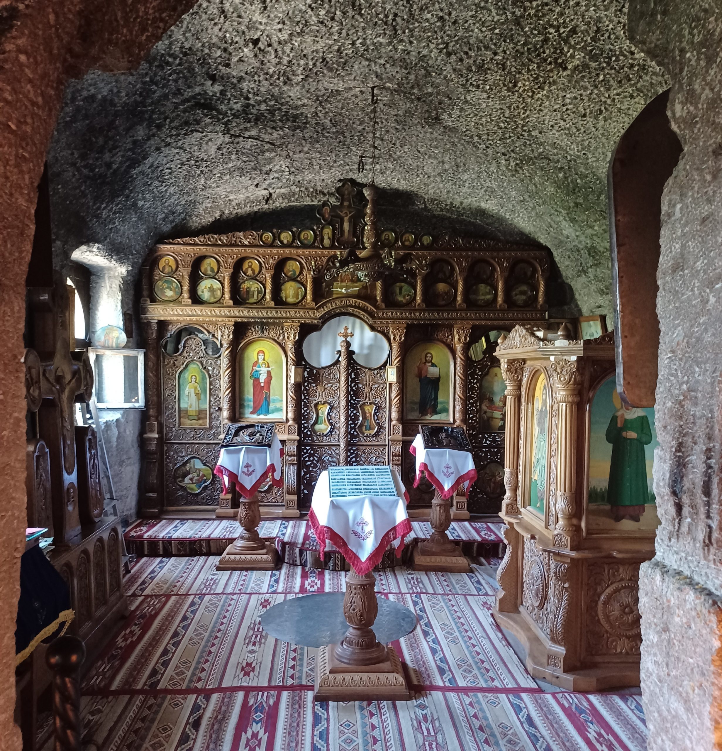 Cave Monastery, Orheuil Vechi