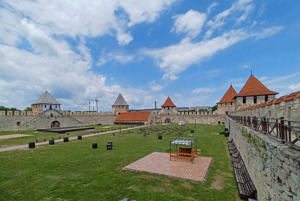 Inside the Walls, Bendery Fortress